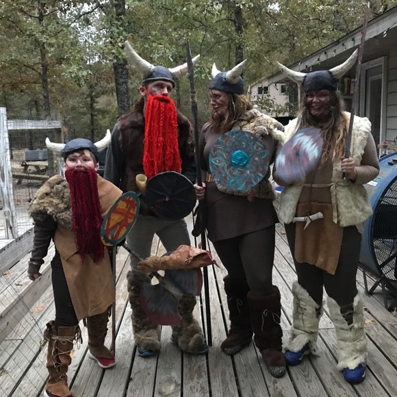 Meet your Posher, Sharee - Picture 2 of 2